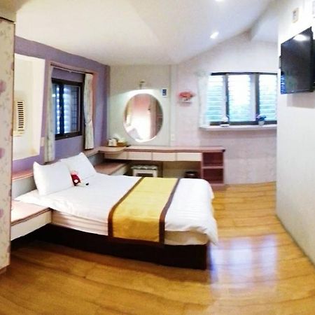 公園 B&B Luodong Exteriör bild